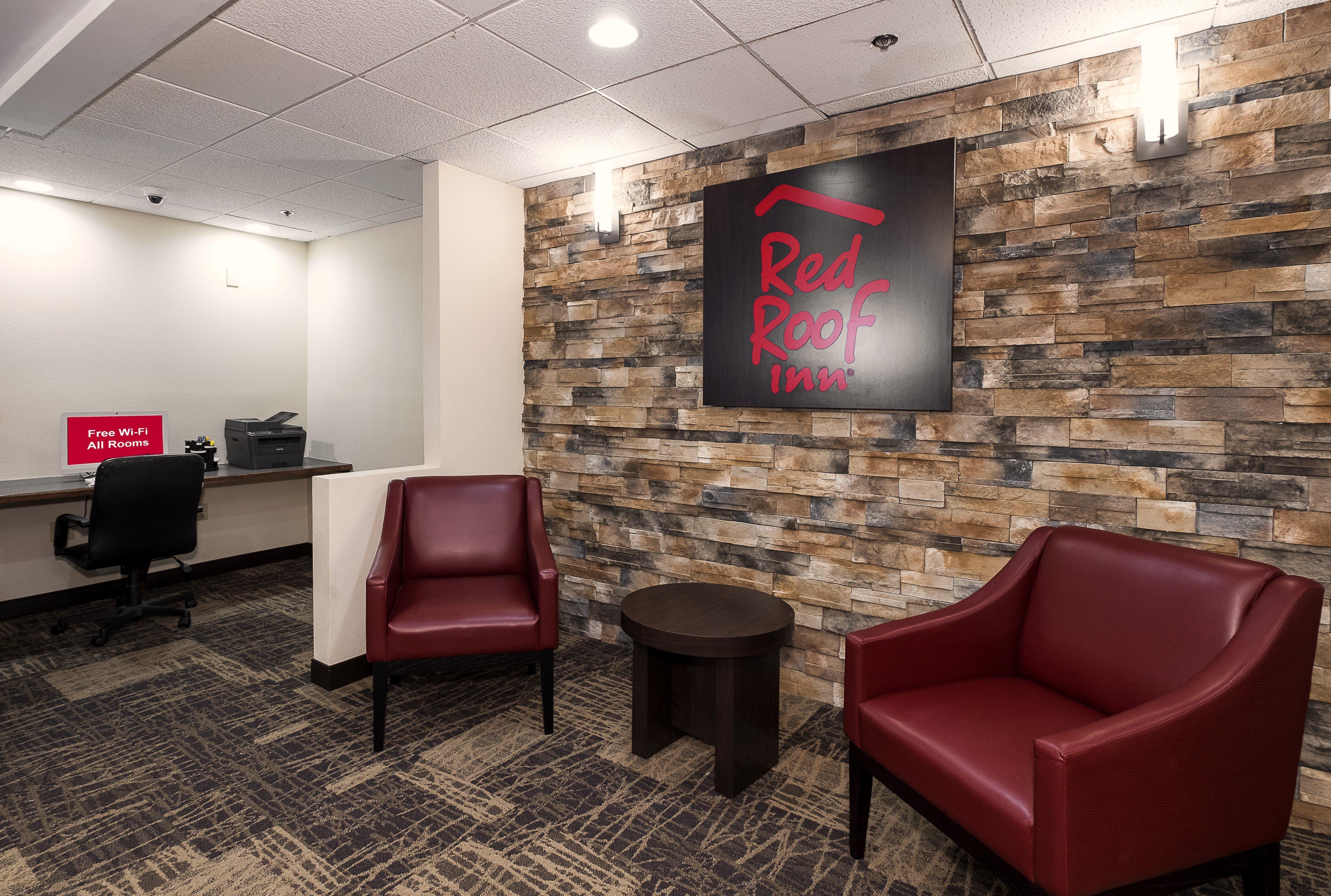 Red Roof Inn Hartford- New Britain Extérieur photo