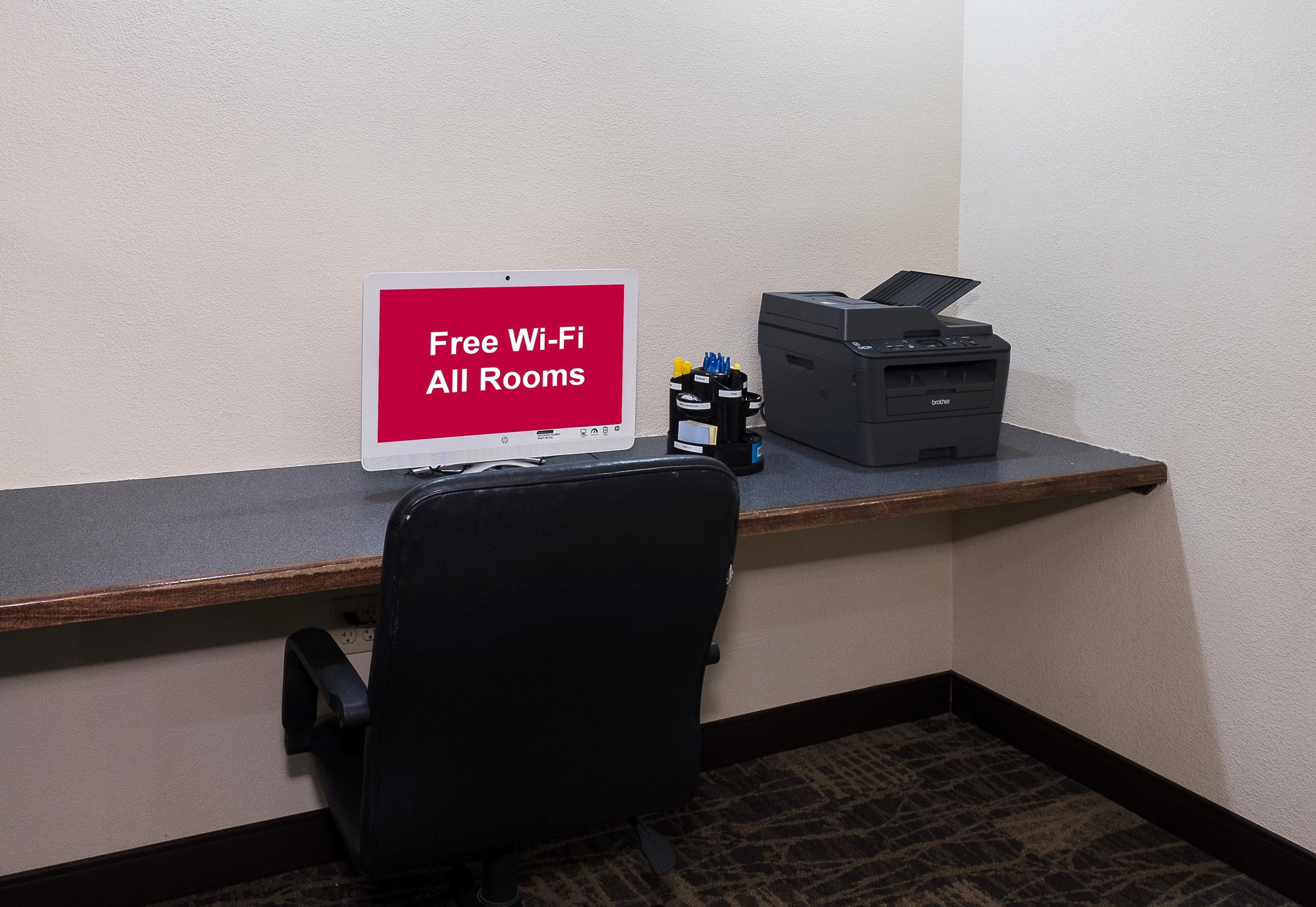Red Roof Inn Hartford- New Britain Extérieur photo