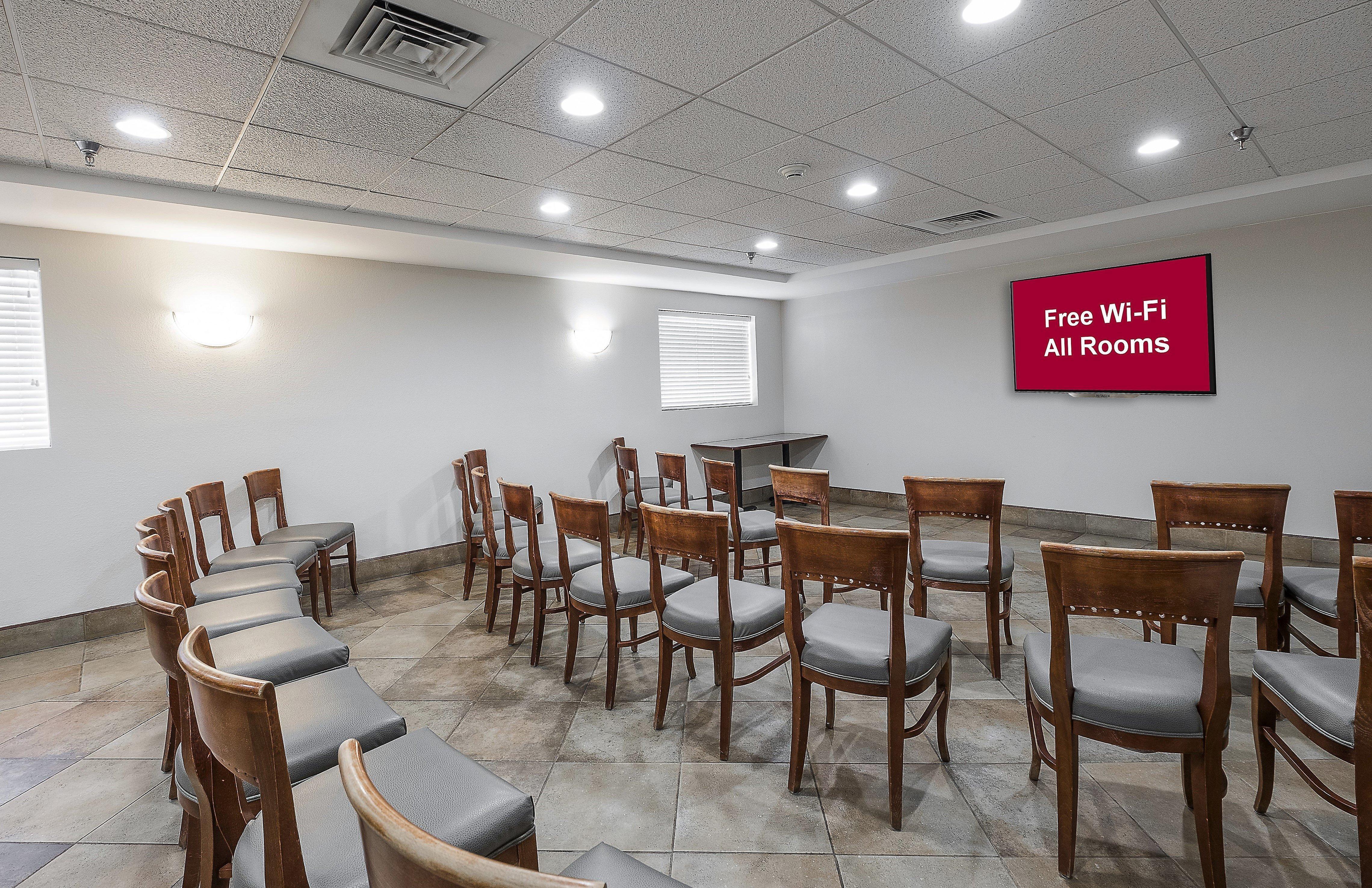 Red Roof Inn Hartford- New Britain Extérieur photo