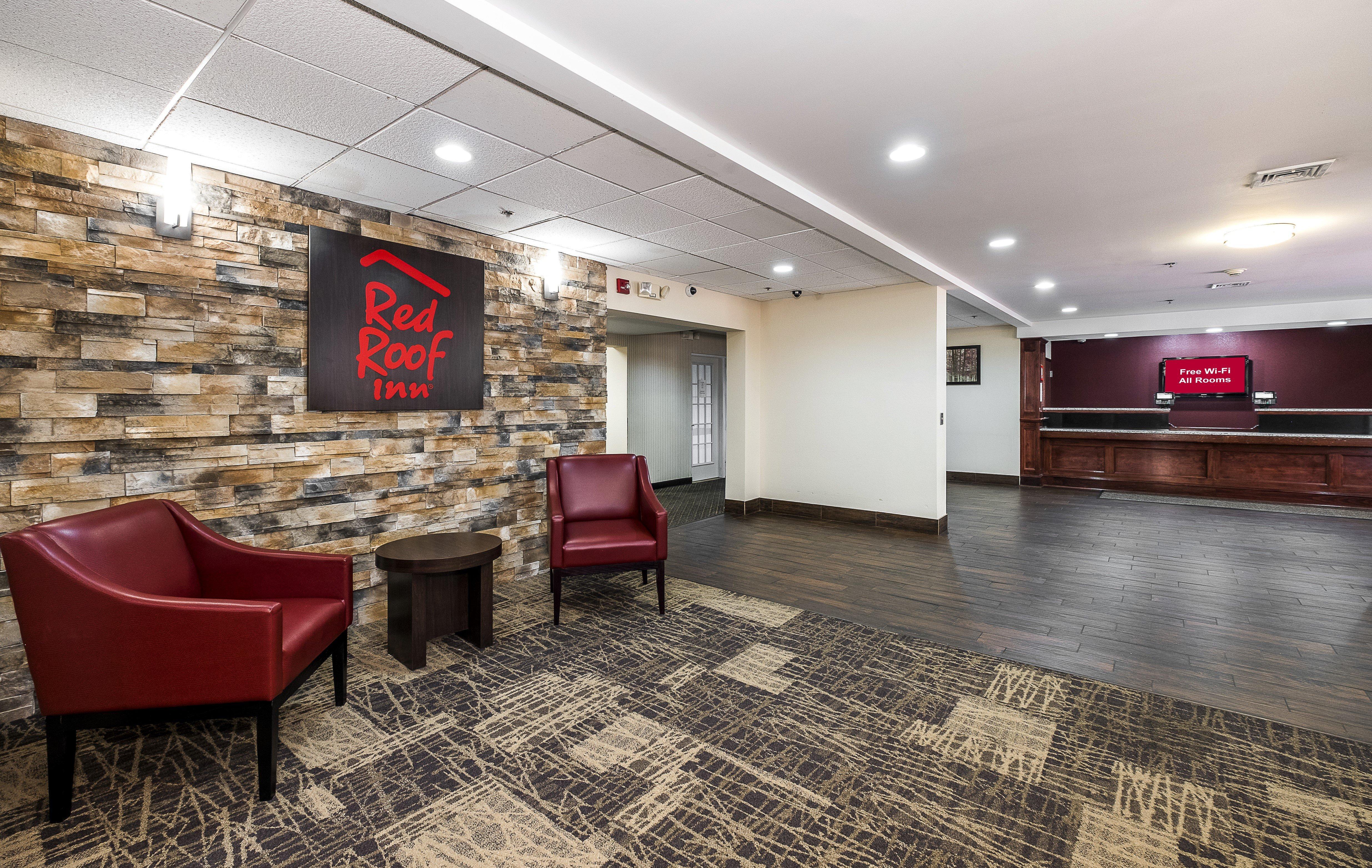 Red Roof Inn Hartford- New Britain Extérieur photo