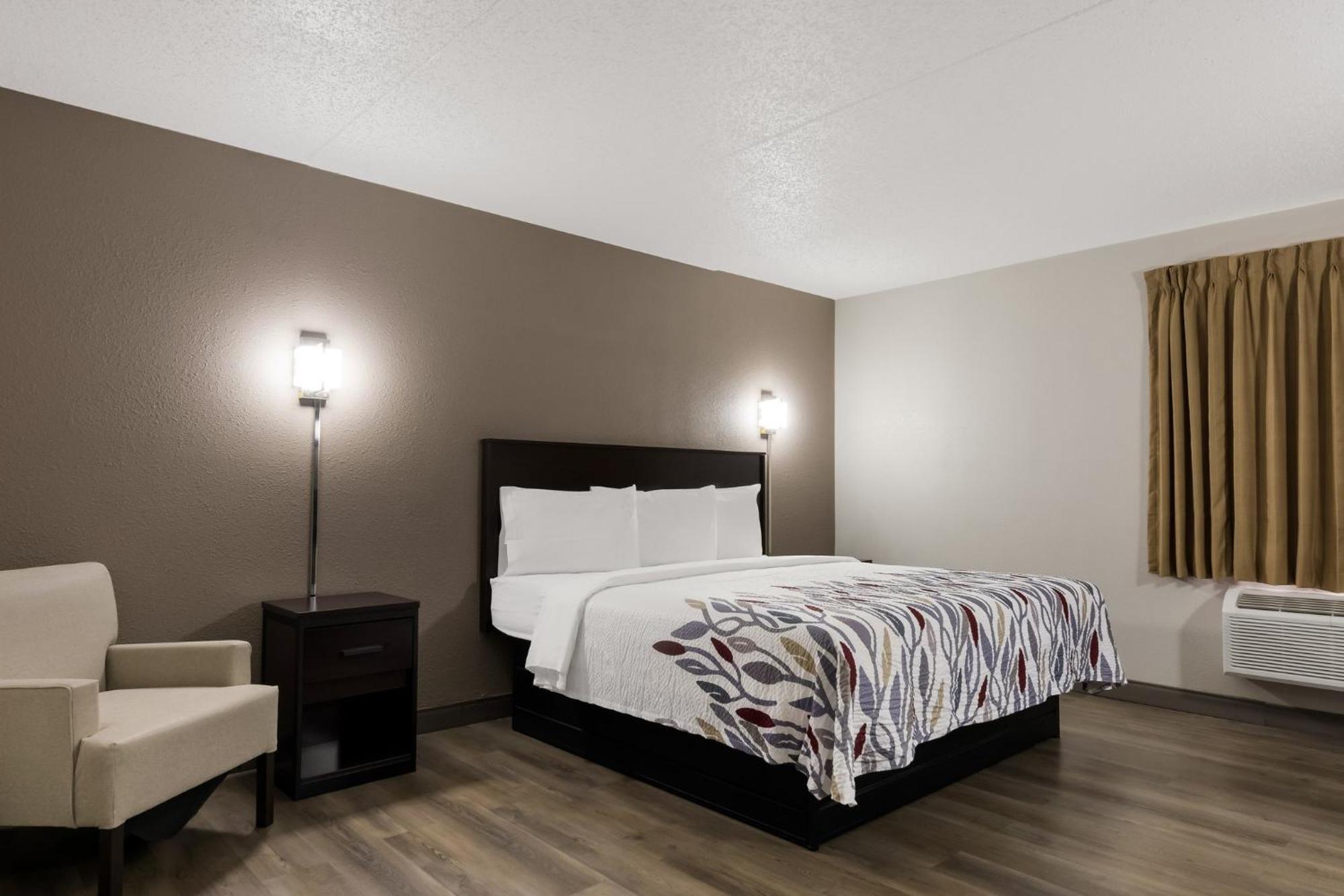 Red Roof Inn Hartford- New Britain Extérieur photo