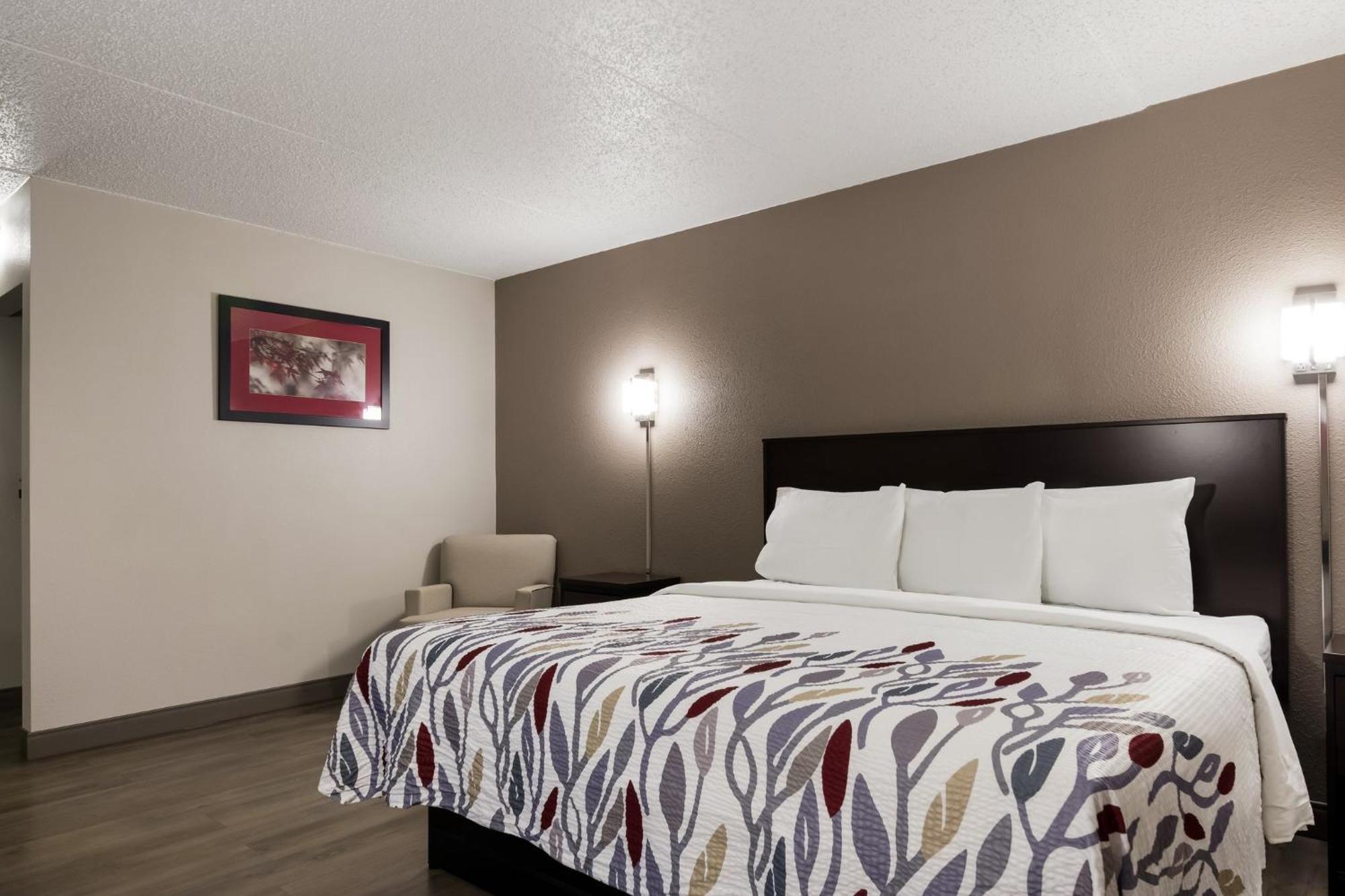 Red Roof Inn Hartford- New Britain Extérieur photo