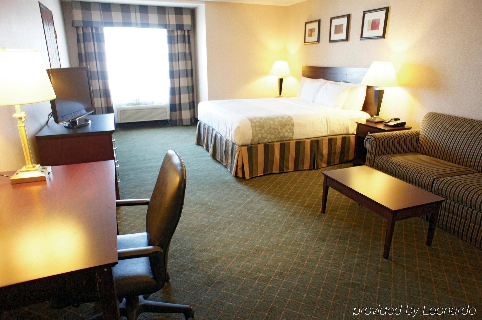 Red Roof Inn Hartford- New Britain Extérieur photo