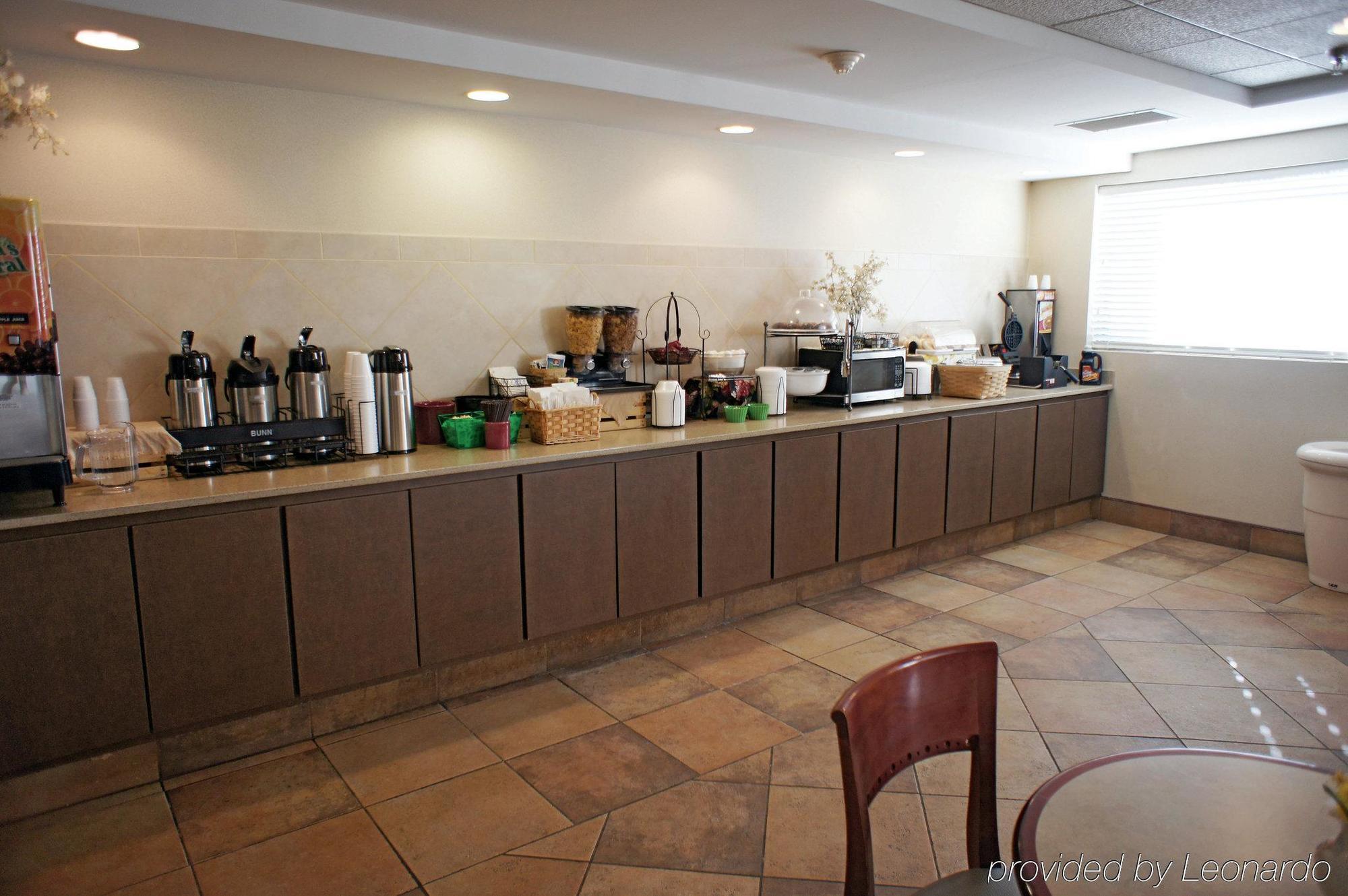 Red Roof Inn Hartford- New Britain Extérieur photo
